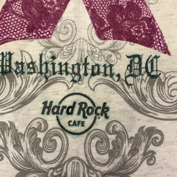 3/$20✨Hard Rock Cafe Breast Cancer Awareness Washington DC - Picture 5 of 9